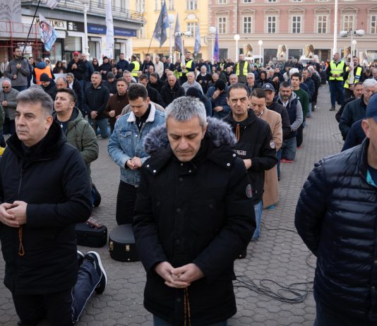 FOTO & VIDEO Još jedna milosna prva subota u Zagrebu