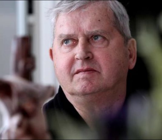 MOLITE S NAMA Ovaj je križni put napisao fra Zvjezdan Linić