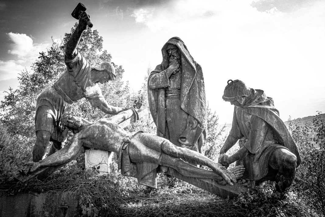 O grešniče, Bog za tebe umire od ljubavi