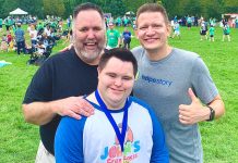 “DOWN SINDROM ME NE SPUTAVA”: Ovaj je mladić pokrenuo vlastiti ‘biznis’