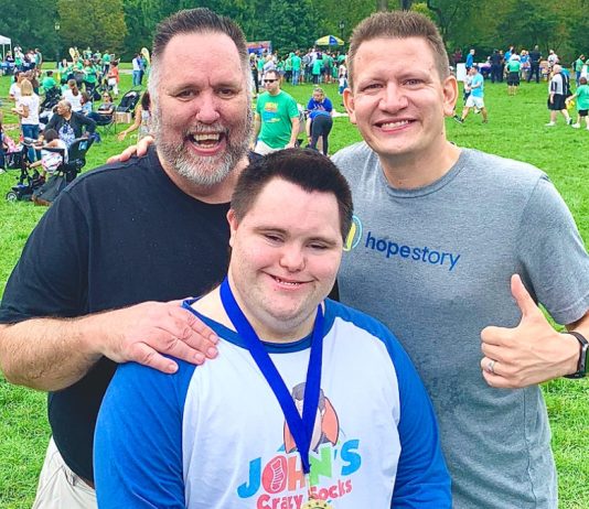 “DOWN SINDROM ME NE SPUTAVA”: Ovaj je mladić pokrenuo vlastiti ‘biznis’