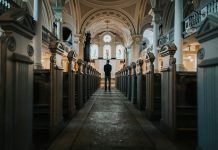 Zašto ostajem u Crkvi iako joj mnogi okreću leđa?