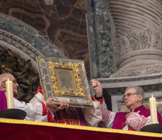 Uskrsna radost i dalje je među nama, a ove Kristove relikvije mogu te podsjetiti na nju