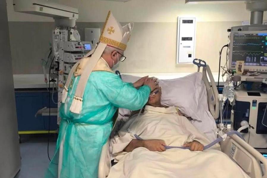 NIKAD NIJE KASNO Zaređen za đakona – na bolničkoj postelji!
