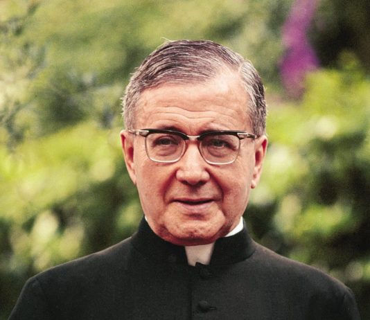 SV. JOSEMARÍA Zaljubi se u Boga